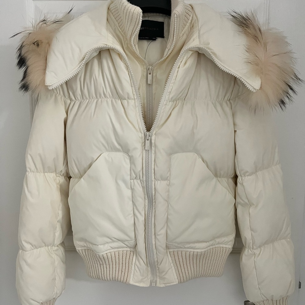 BCBG Maxazria puffer coat with fur collar XXS NWT